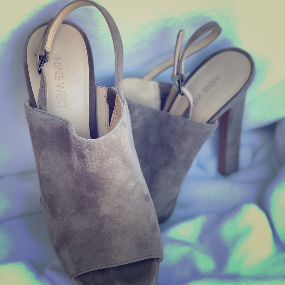 NINE WEST PLATFORM SANDALS